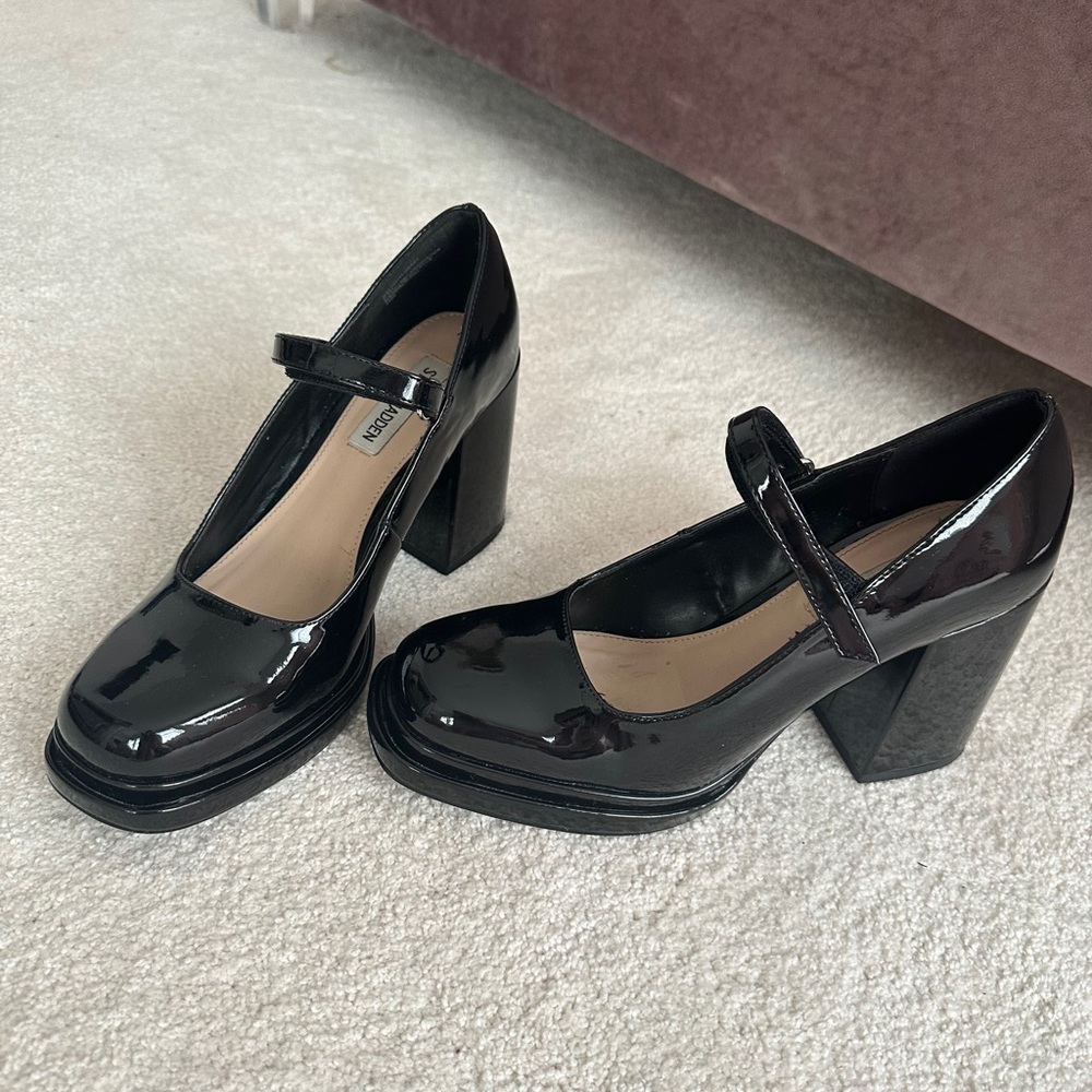Steve Madden Platform Mary Janes, size US8.5M